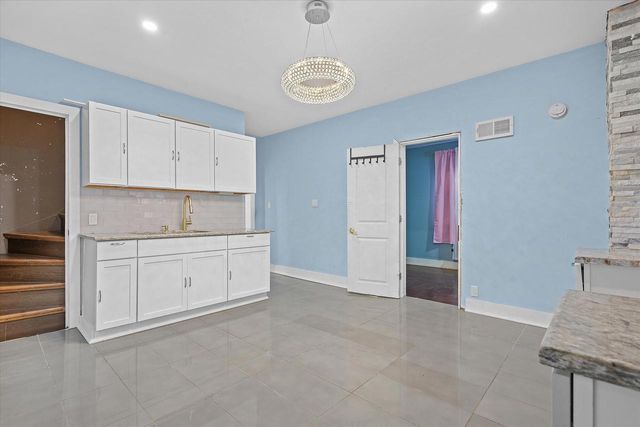 2715 S 14th STREET, Milwaukee, WI 53215