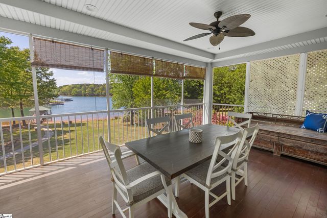 166 S Oak Pointe Drive, Seneca, SC 29672