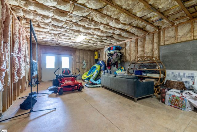 166 S Oak Pointe Drive, Seneca, SC 29672