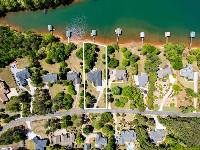 166 S Oak Pointe Drive, Seneca, SC 29672
