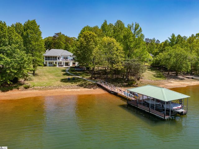 166 S Oak Pointe Drive, Seneca, SC 29672