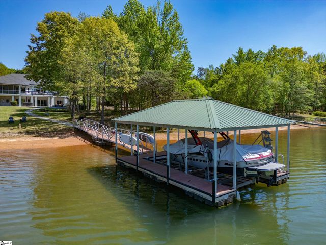 166 S Oak Pointe Drive, Seneca, SC 29672