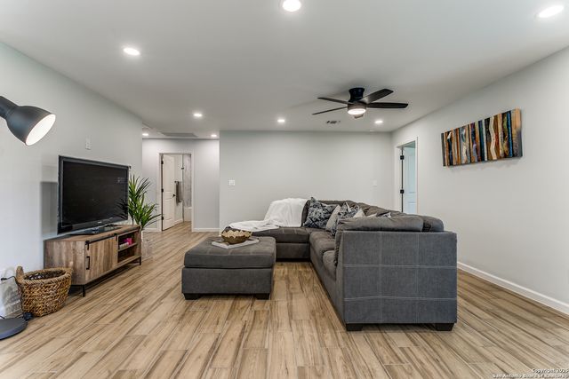 414 Devonshire, San Antonio, TX 78209