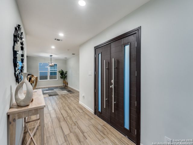 414 Devonshire, San Antonio, TX 78209