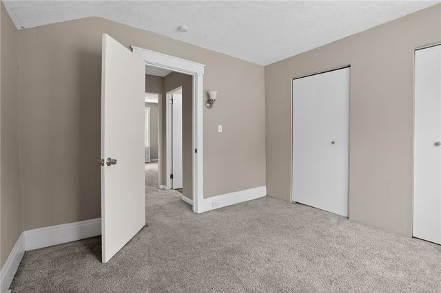 322 Mathews Ave, Knoxville, PA 15210