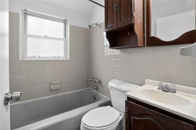 322 Mathews Ave, Knoxville, PA 15210