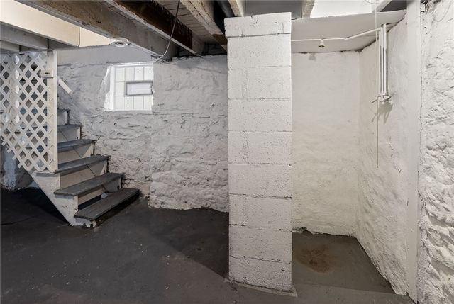 322 Mathews Ave, Knoxville, PA 15210