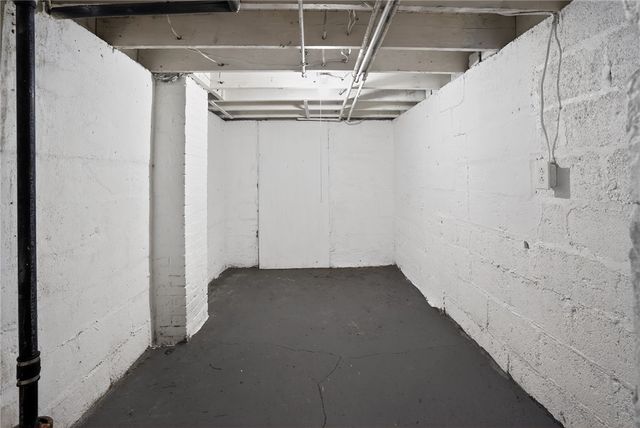 322 Mathews Ave, Knoxville, PA 15210