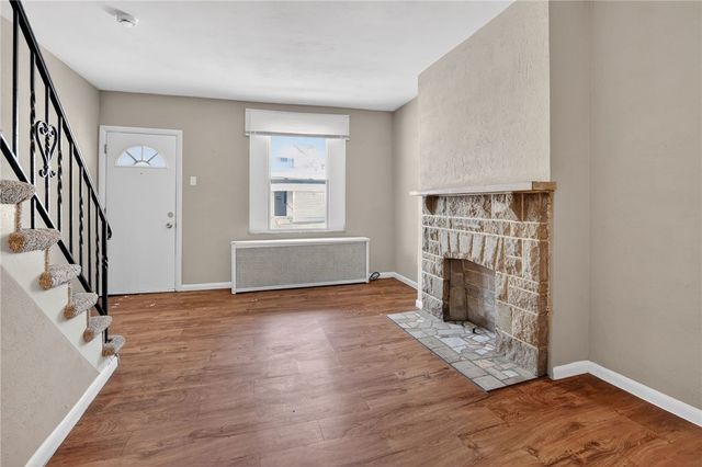 322 Mathews Ave, Knoxville, PA 15210