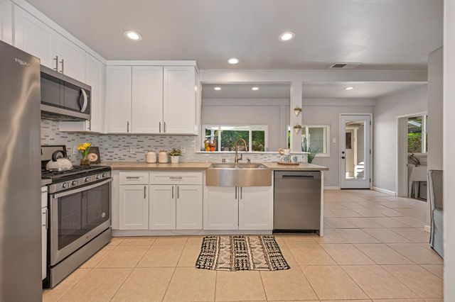 5515 Callister Ave, Sacramento, CA 95819