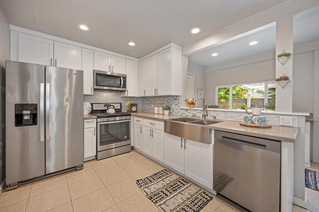 5515 Callister Ave, Sacramento, CA 95819
