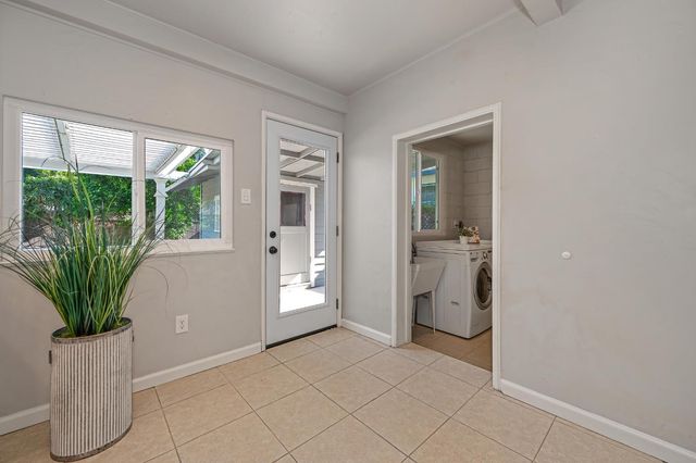 5515 Callister Ave, Sacramento, CA 95819