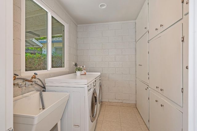 5515 Callister Ave, Sacramento, CA 95819