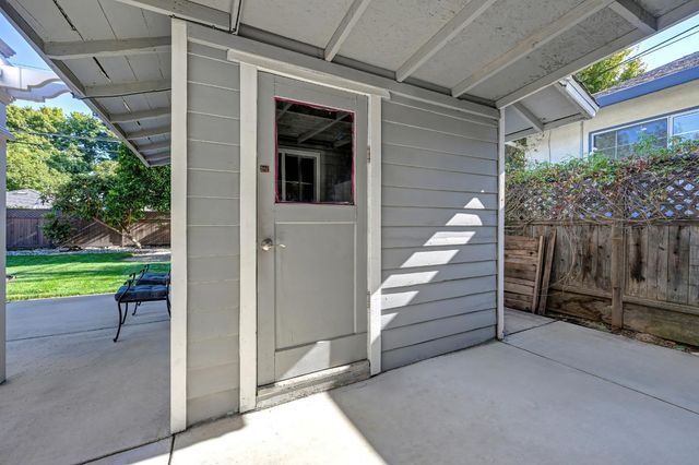 5515 Callister Ave, Sacramento, CA 95819
