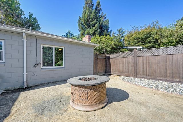 5515 Callister Ave, Sacramento, CA 95819