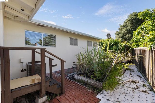 1799 LEFEBVRE WAY, Pinole, CA 94564