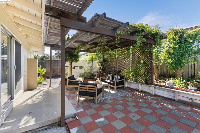 1799 LEFEBVRE WAY, Pinole, CA 94564