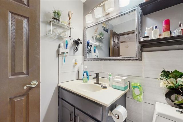 530 Oxford Crest Court, Lawrenceville, GA 30043