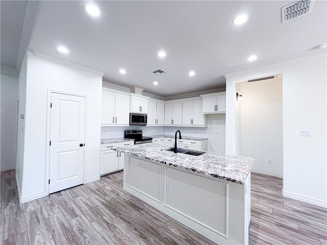 6026 Ventnor Pl, Corpus Christi, TX 78414