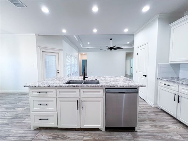 6026 Ventnor Pl, Corpus Christi, TX 78414