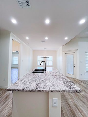 6026 Ventnor Pl, Corpus Christi, TX 78414