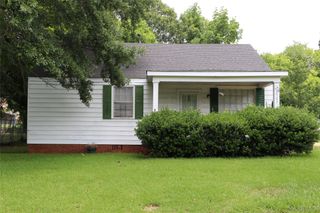 2923 MCQUEEN Street, Montgomery, AL 36107