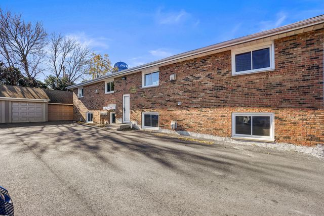 535 Pasadena Avenue 3, Crest Hill, IL 60403