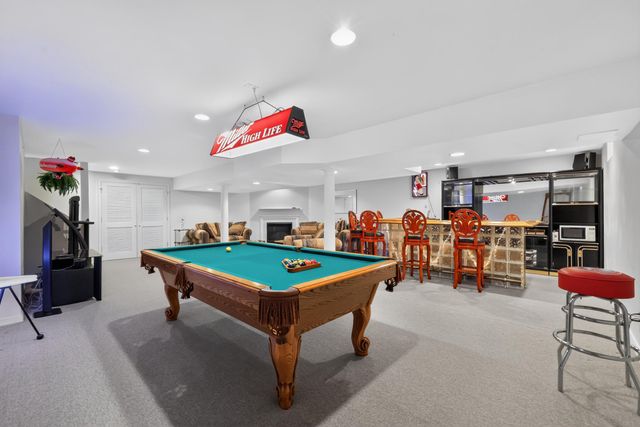 14 STEEPLECHASE DR, Blackwood, NJ 08012