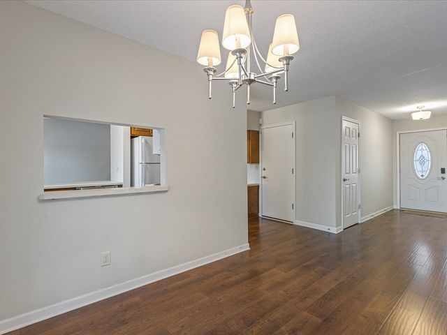 5226 Arbutus Road, Rockford, IL 61107