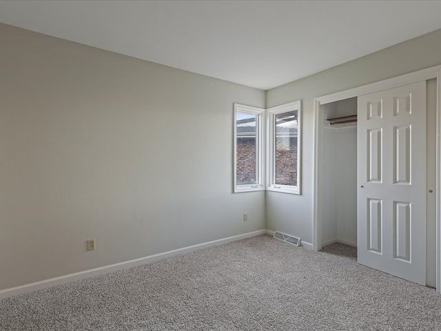 5226 Arbutus Road, Rockford, IL 61107