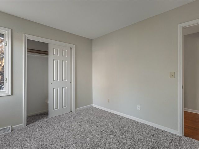 5226 Arbutus Road, Rockford, IL 61107