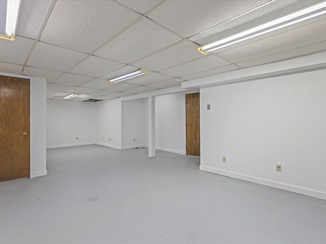 5226 Arbutus Road, Rockford, IL 61107