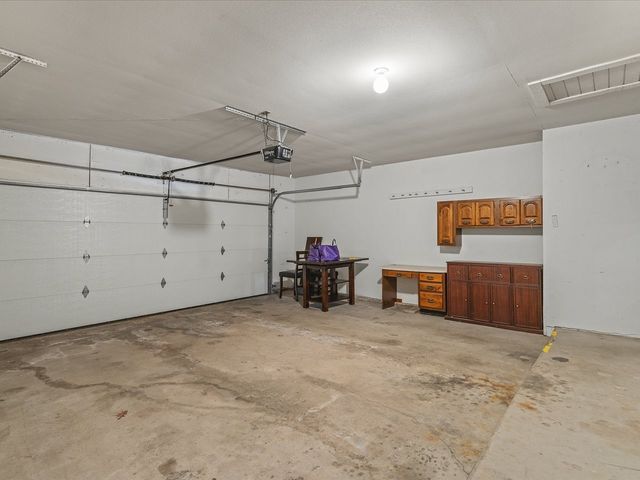 5226 Arbutus Road, Rockford, IL 61107