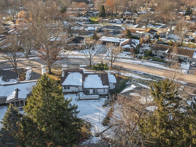 5226 Arbutus Road, Rockford, IL 61107