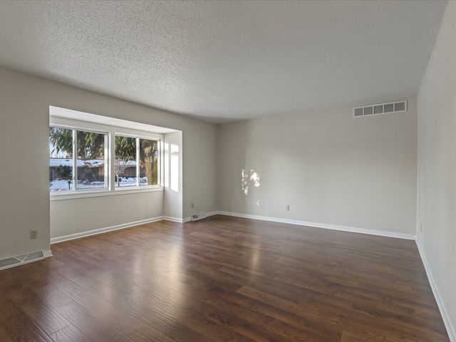 5226 Arbutus Road, Rockford, IL 61107