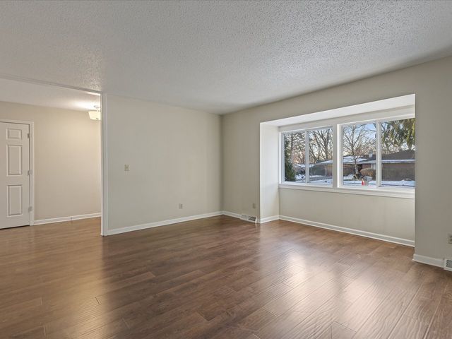 5226 Arbutus Road, Rockford, IL 61107