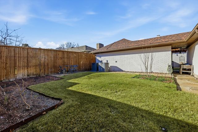 7736 Lone Moor Circle, Dallas, TX 75248