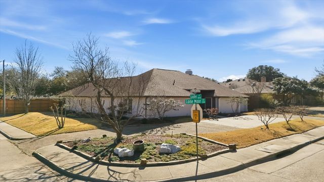 7736 Lone Moor Circle, Dallas, TX 75248