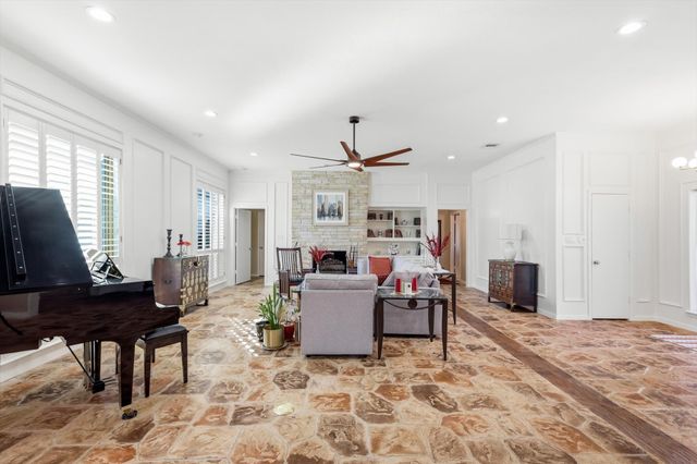 7736 Lone Moor Circle, Dallas, TX 75248