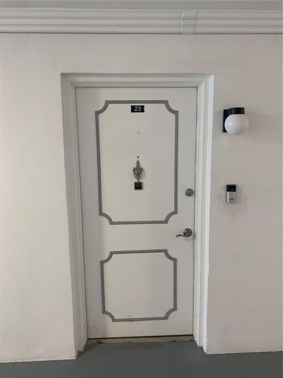 Image 1 of property listing at 50 HARBOR VIEW LN, Belleair Bluffs, FL 33770