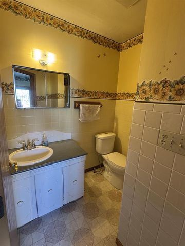 W10035 Highway 82, Elroy, WI 53929