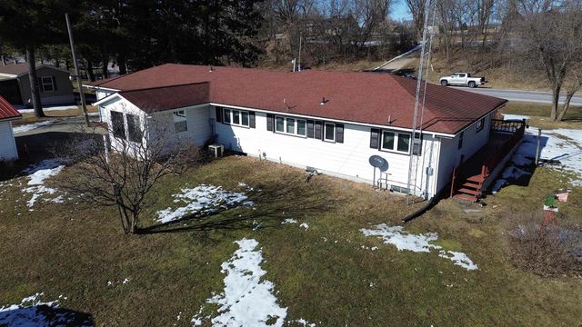 W10035 Highway 82, Elroy, WI 53929