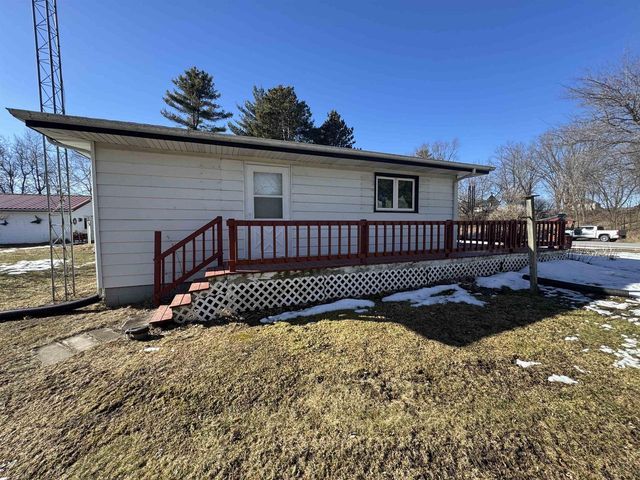 W10035 Highway 82, Elroy, WI 53929