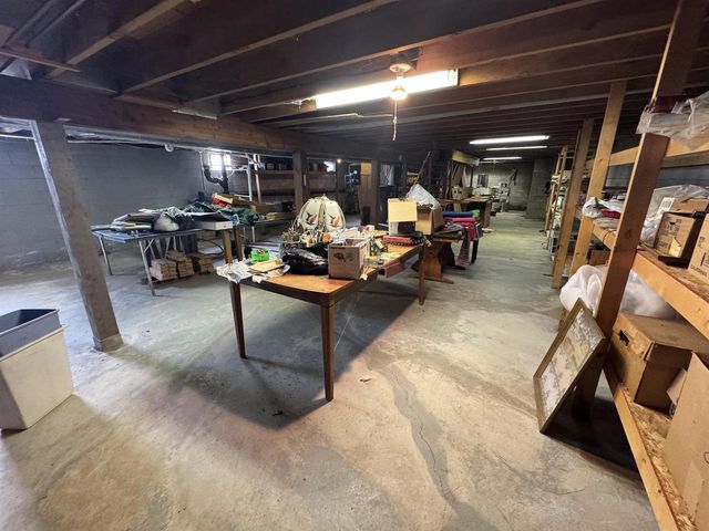 W10035 Highway 82, Elroy, WI 53929