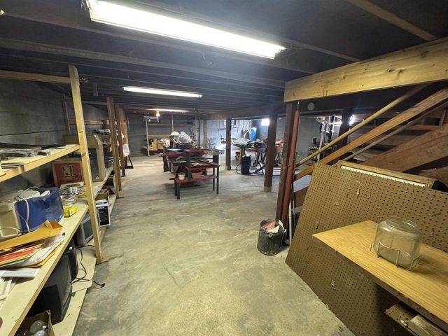 W10035 Highway 82, Elroy, WI 53929