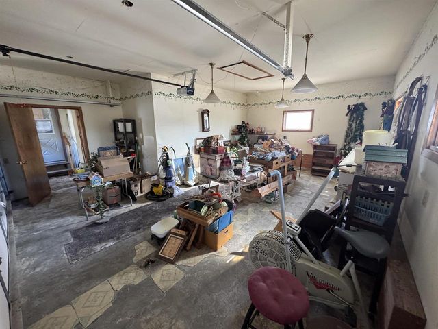 W10035 Highway 82, Elroy, WI 53929