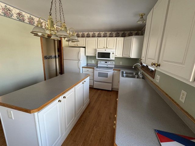 W10035 Highway 82, Elroy, WI 53929