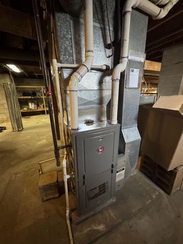 W10035 Highway 82, Elroy, WI 53929