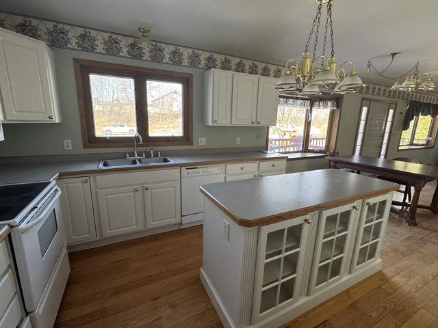 W10035 Highway 82, Elroy, WI 53929