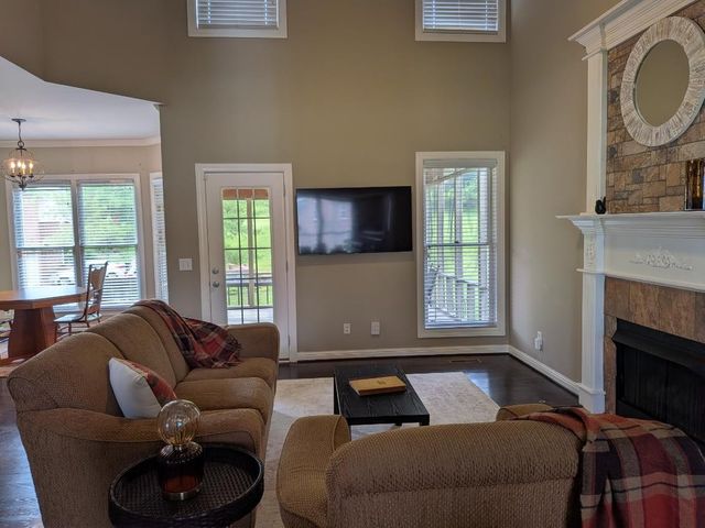 1520 Brookstone Cir, Mount Juliet, TN 37122
